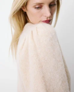 Pull en maille col rond épaules froncées beige Antoine