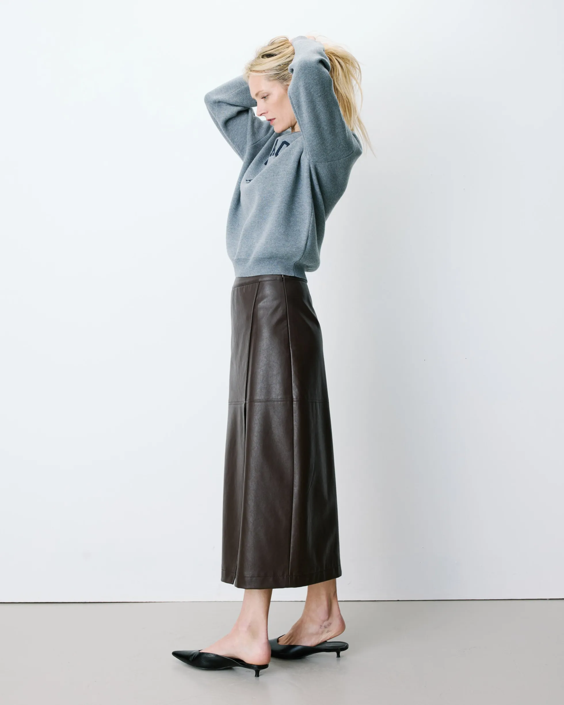 Pull à logo universitaire brodé gris Ashford