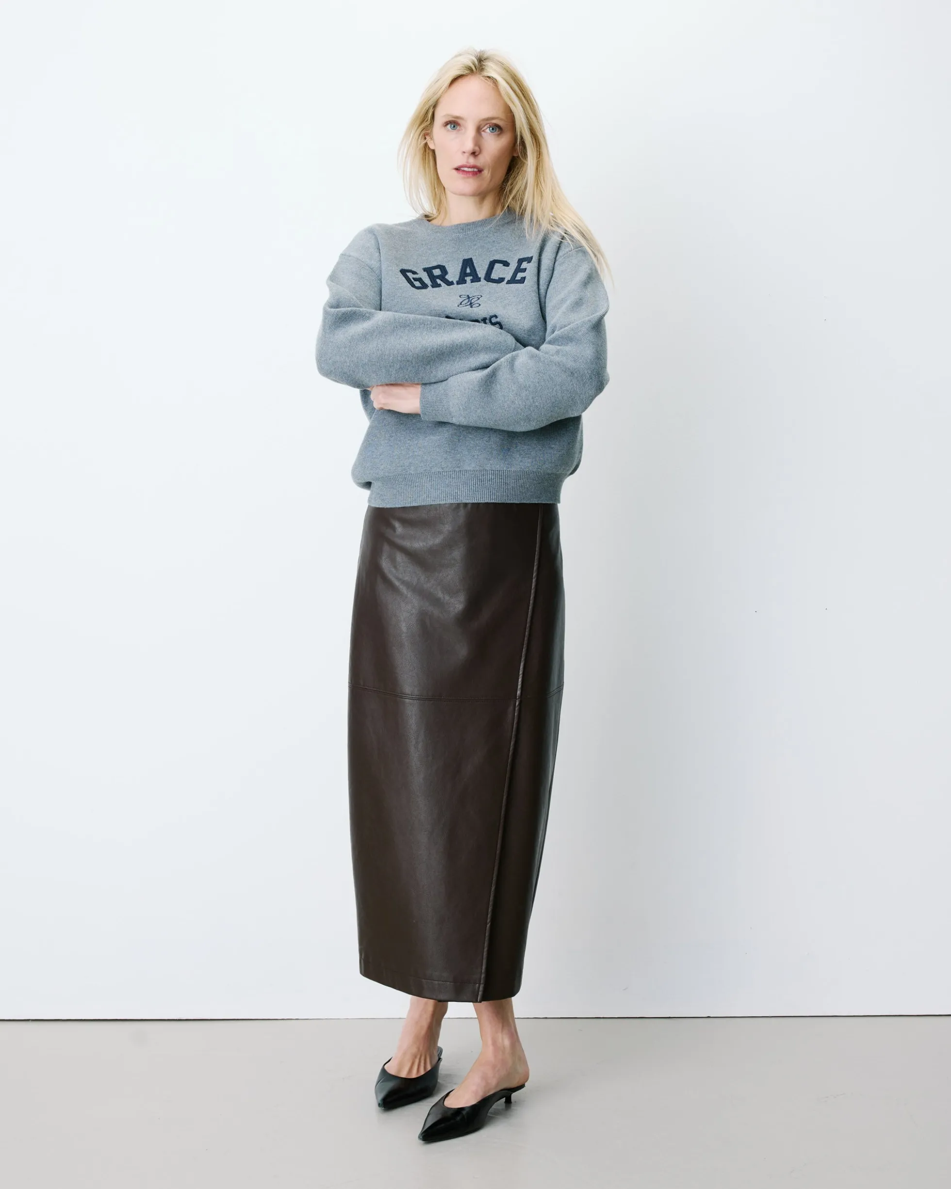 Pull à logo universitaire brodé gris Ashford