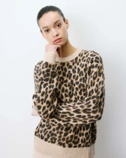 Pull manches longues col rond à motif leo Alexiel