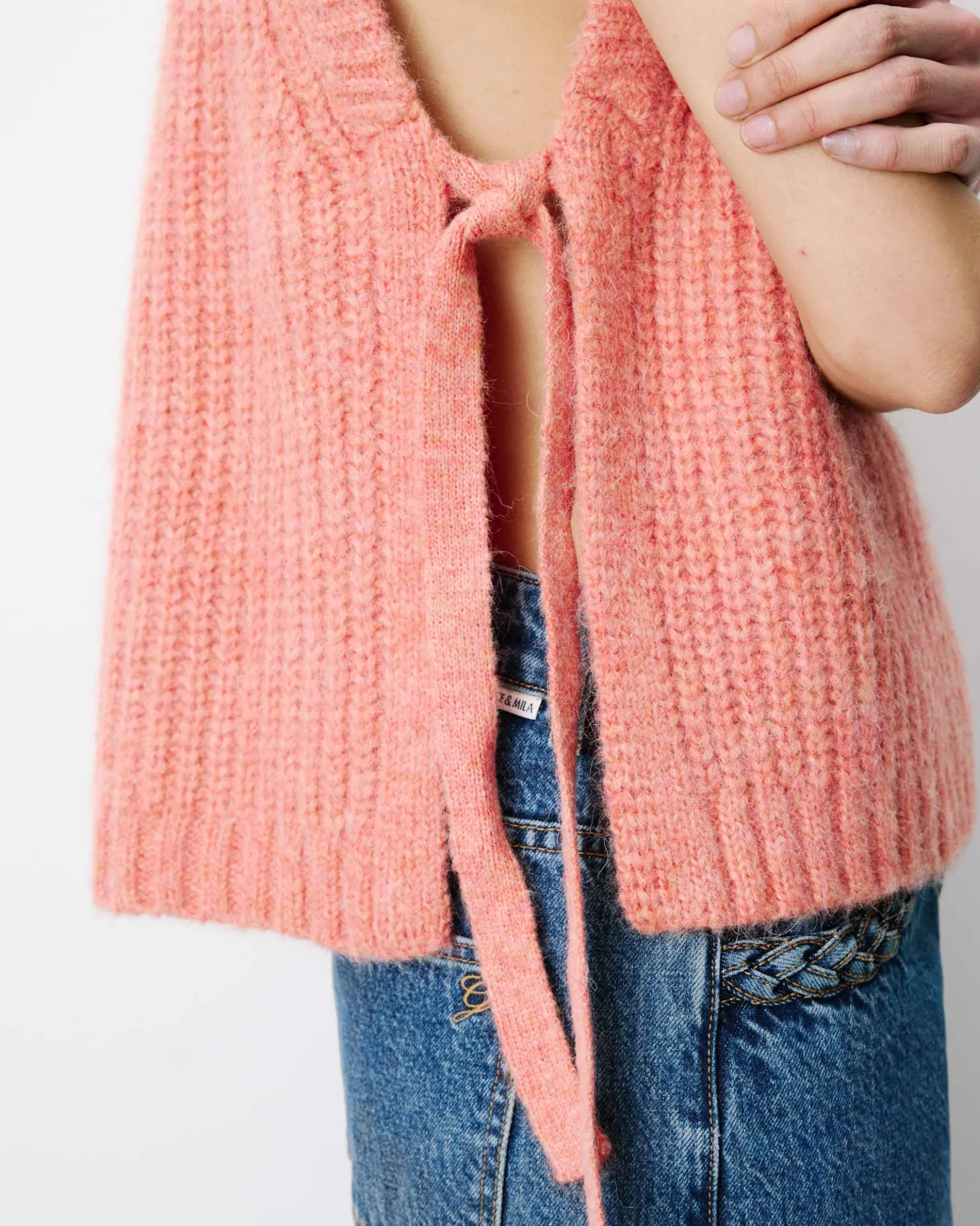 Pull sans manches en maille à nouer peche Argan