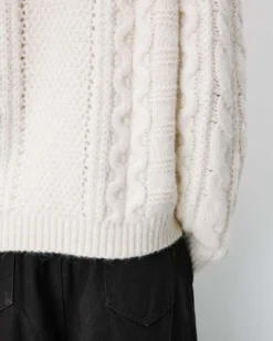 Pull torsadé ample col rond ecru Amparo