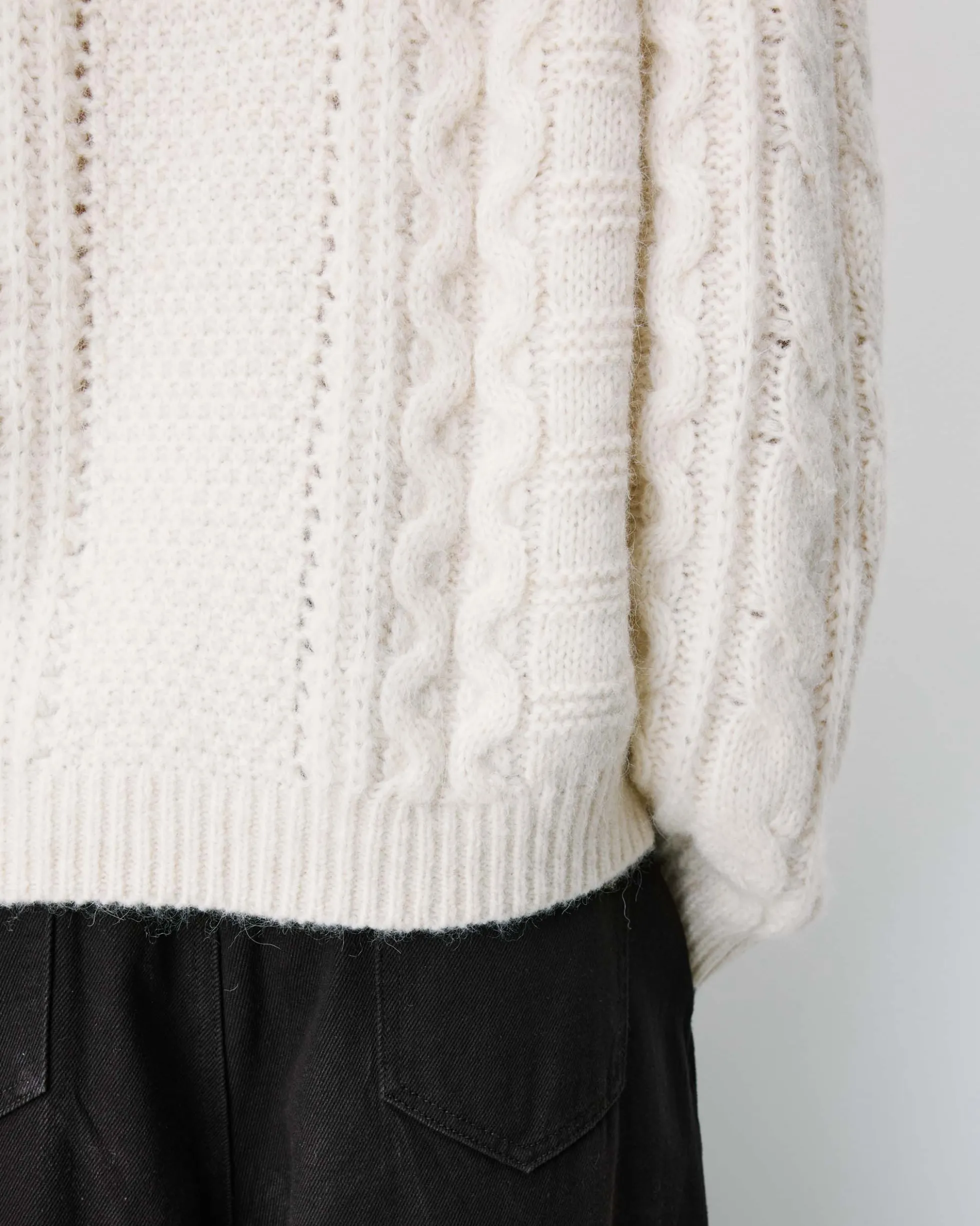 Pull torsadé ample col rond ecru Amparo