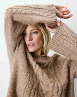 Pull torsadé à nouer au dos beige Arcelin