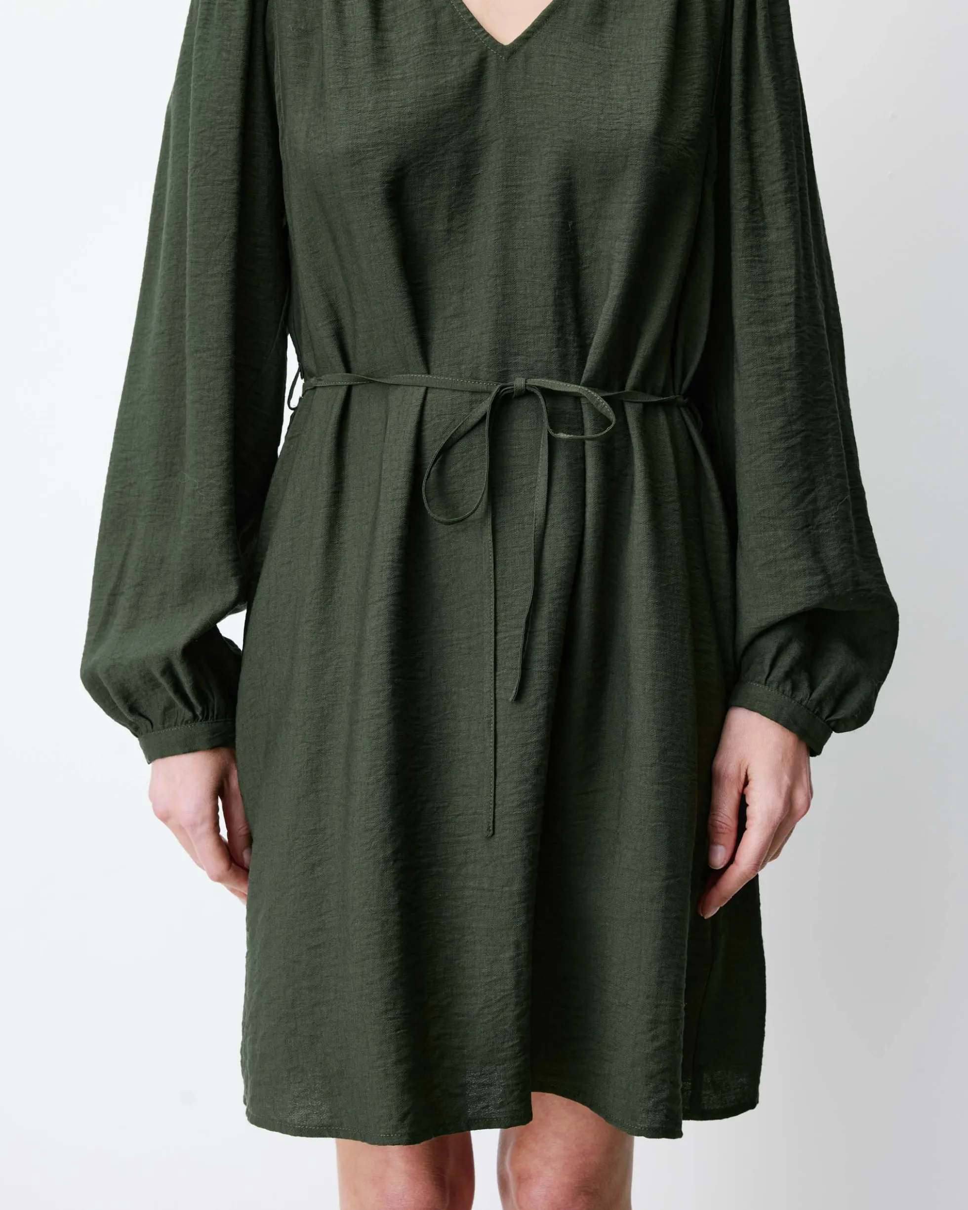 Robe courte col V manches bouffantes kaki Alienor