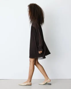 Robe courte oversize col transparent chocolat Belya