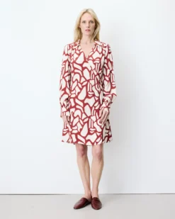 Robe courte portefeuille à motif terracotta Anika