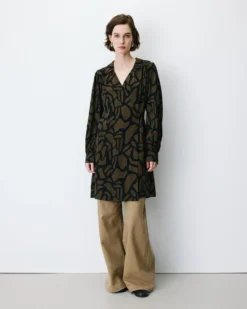 Robe courte portefeuille à motif kaki Anika