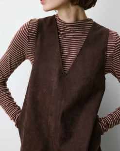 Robe courte sans manches en suédine chocolat Anaya