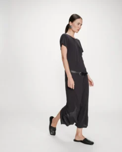 Robe longue légère en modal manches courtes carbone Peace