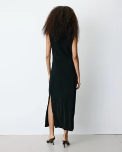 Robe mi-longue cintrée en jersey lurex noir Brigitte
