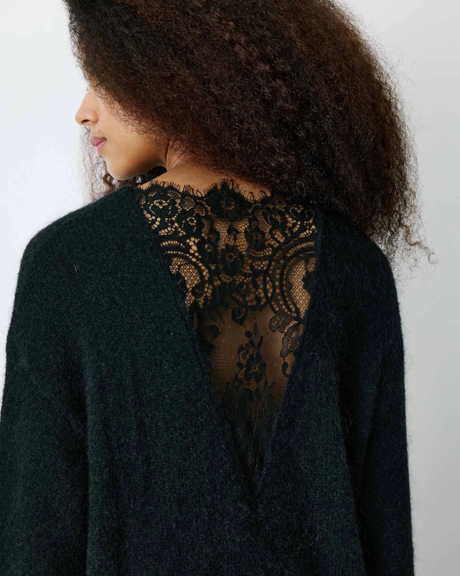 Robe pull droite dos en dentelle noir Beckham