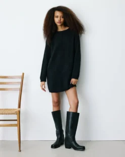 Robe pull droite dos en dentelle noir Beckham