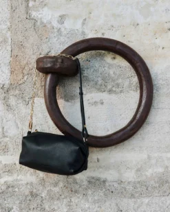 Sac baguette en cuir souple noir Le chouchou