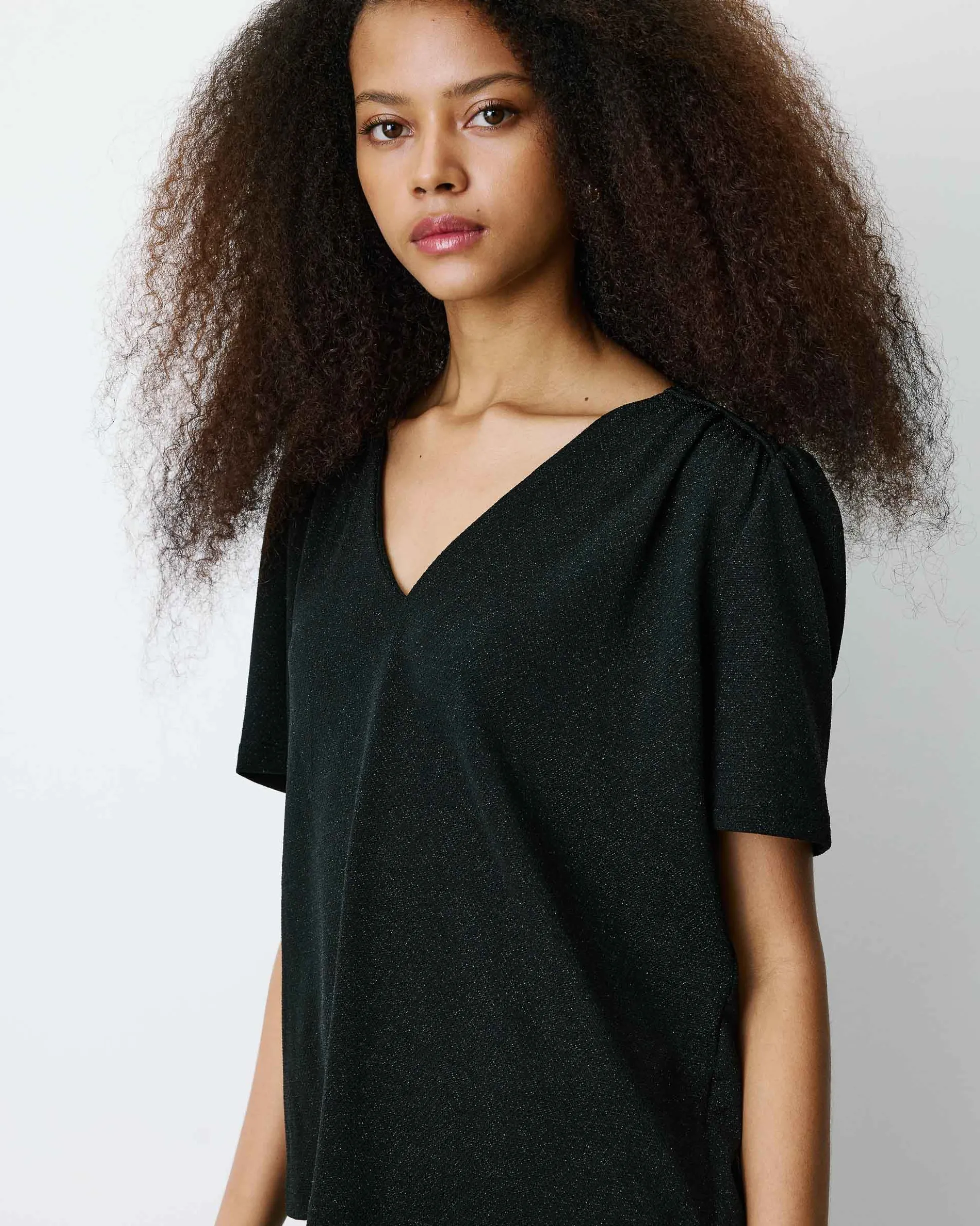 Top col V en jersey lurex manches courtes noir Basilic
