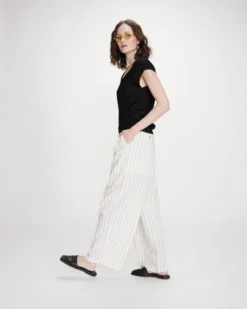 Top col V manches courtes en lurex noir Valsons