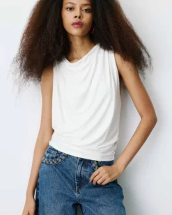 Top drapé sans manches à boucle dorée au dos ecru Bunny