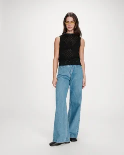 Top en dentelle ajusté col rond sans manches noir Vintie