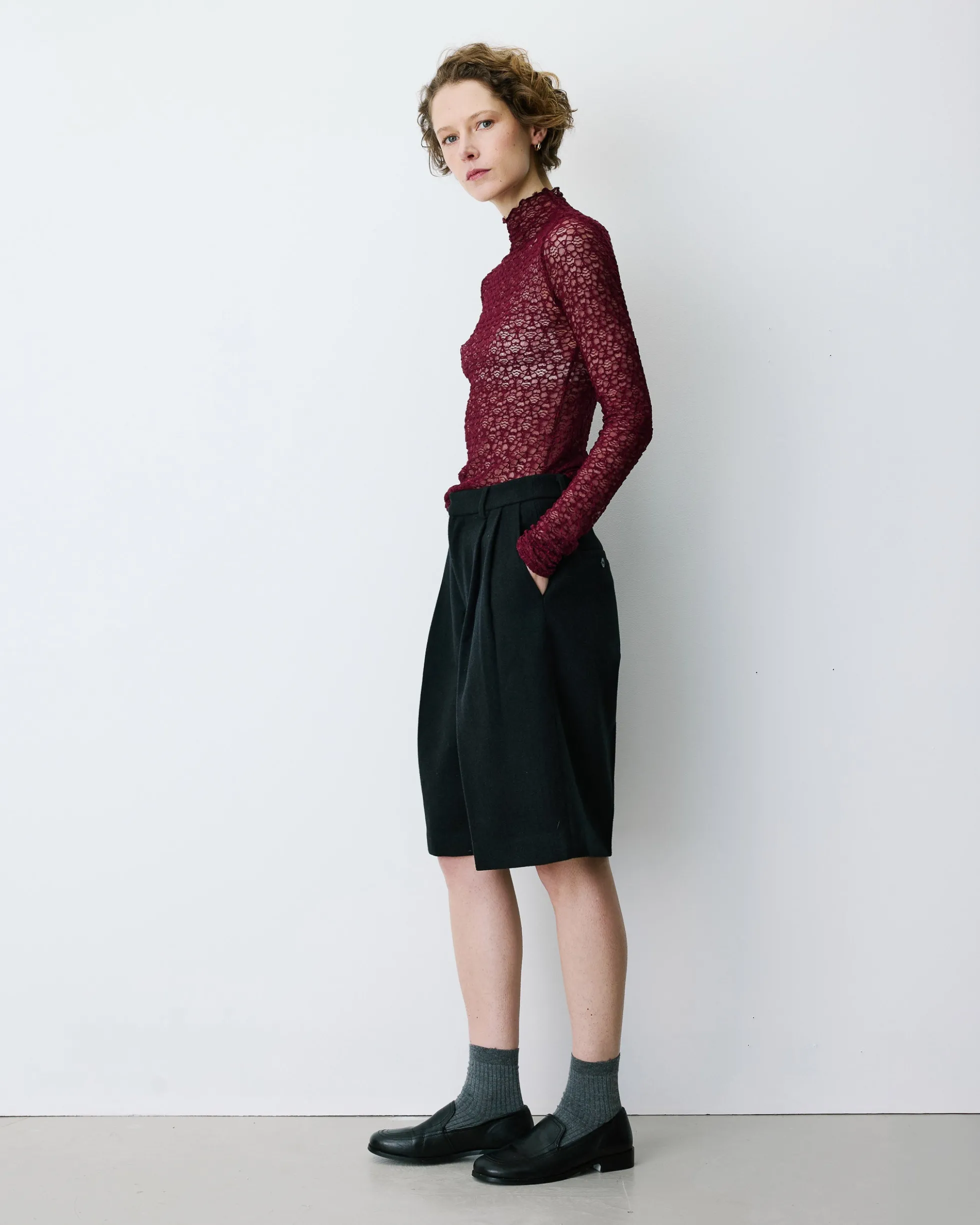 Top en dentelle ajusté manches longues cherry Blake