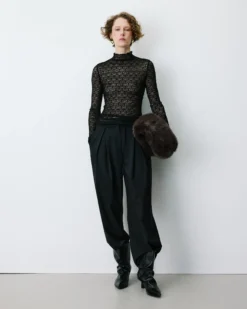 Top en dentelle ajusté manches longues noir Blake