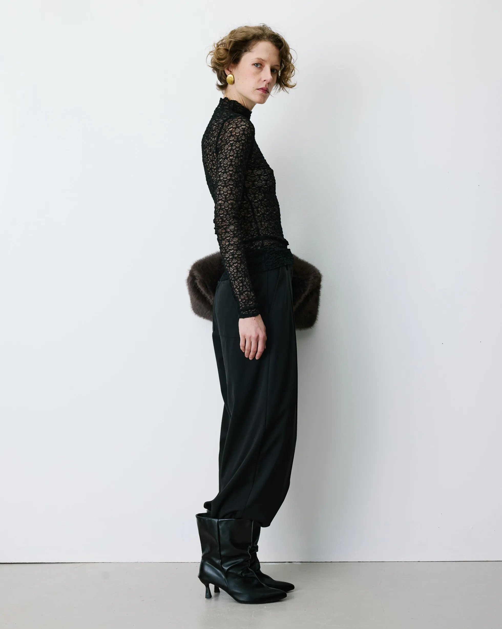 Top en dentelle ajusté manches longues noir Blake