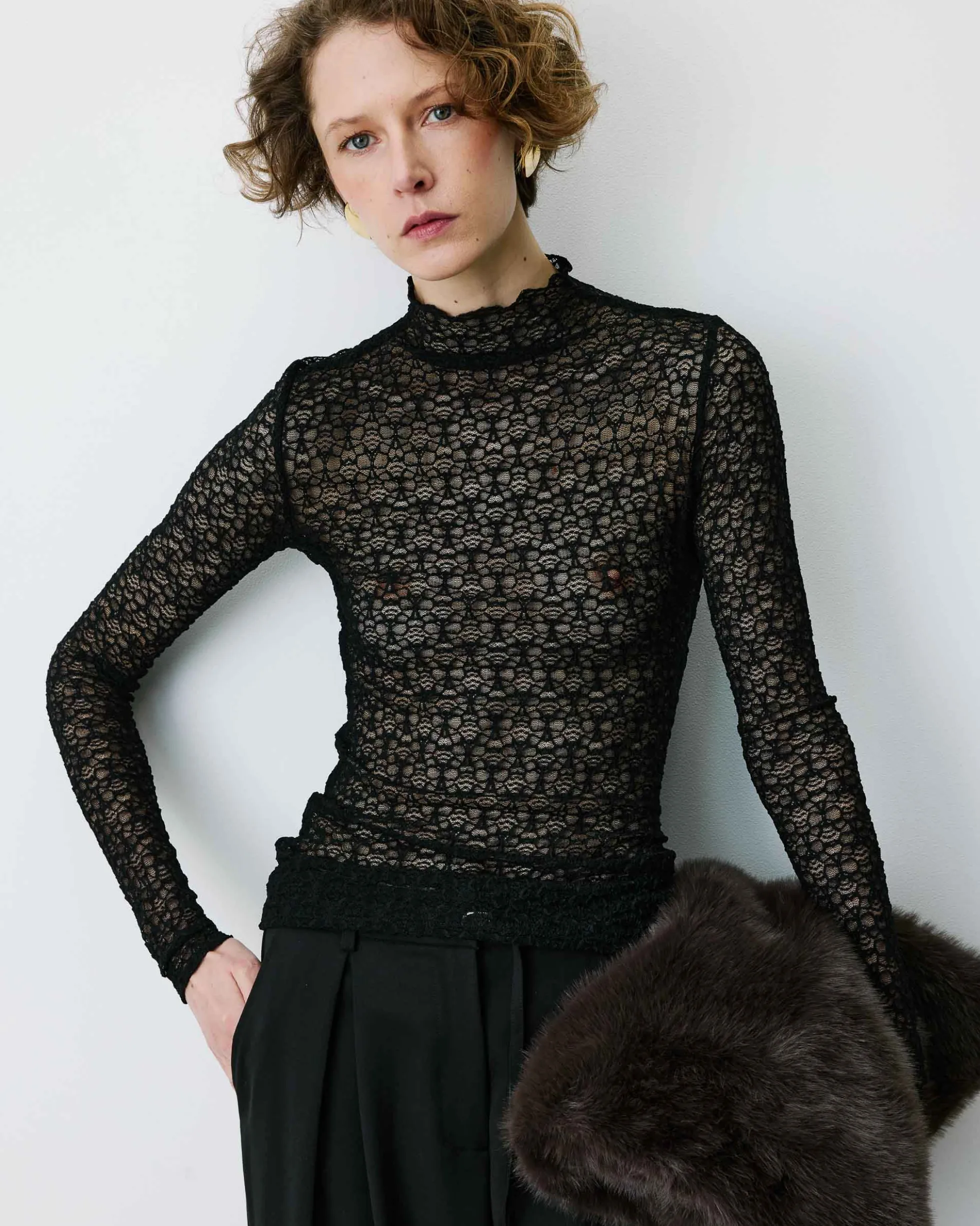 Top en dentelle ajusté manches longues noir Blake