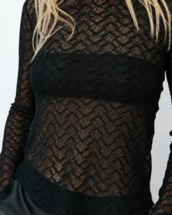 Top en dentelle transparente manches longues noir Aube