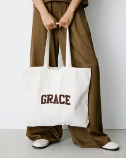 Tote bag large en toile à broderie ecru Brave