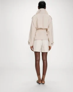 Trench-coat court ceinturé col à revers sable Vogue