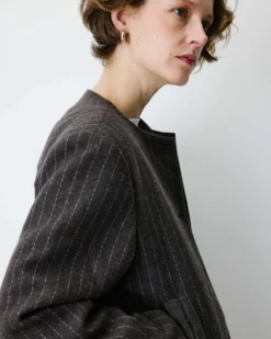 Veste boxy en laine mélangée rayée chocolat Bruna
