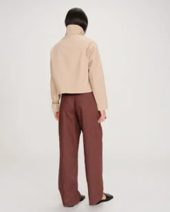 Veste courte en coton boutonnée à poches sable Veronica