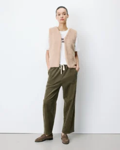 Veste sans manches en fausse shearling beige Avery