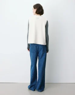 Veste sans manches en fausse shearling ecru Avery